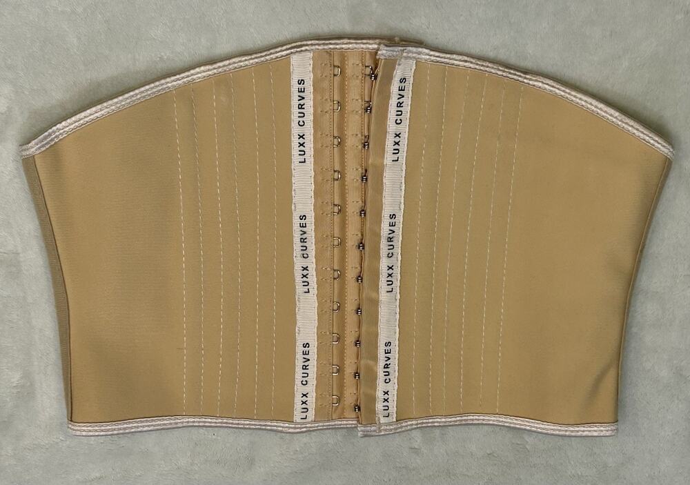 Luxx Curves Waist Trainer Corset Size Medium M Beige Nude Latex Hook Shapewear